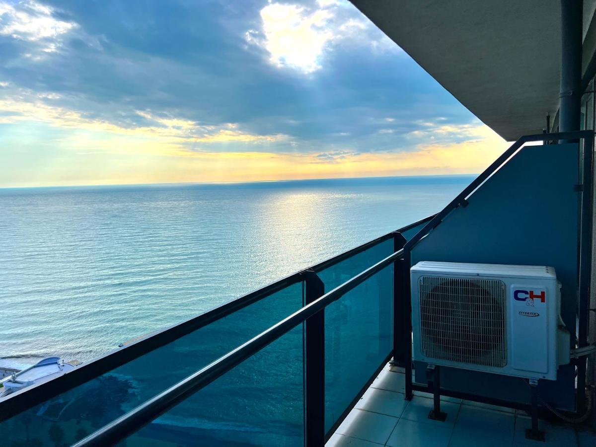 Orbi Beach Tower Aparts Batumi Kültér fotó